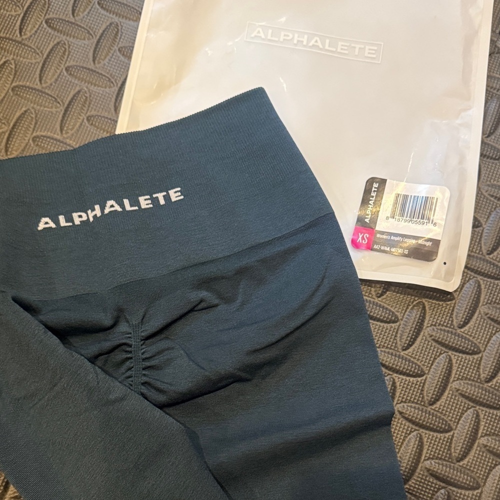 Alphalete • NWT Amplify Leggings colour midnight - Picture 5 of 7